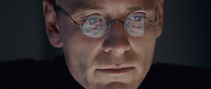 steve-jobs-movie-2015-holding.jpg